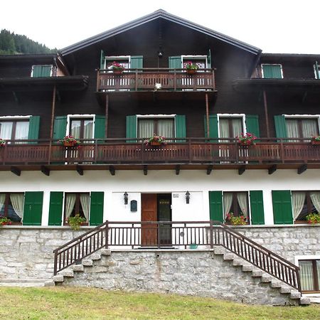 Casa Alpina Don Guanella Bed & Breakfast มากุญญากา ภายนอก รูปภาพ