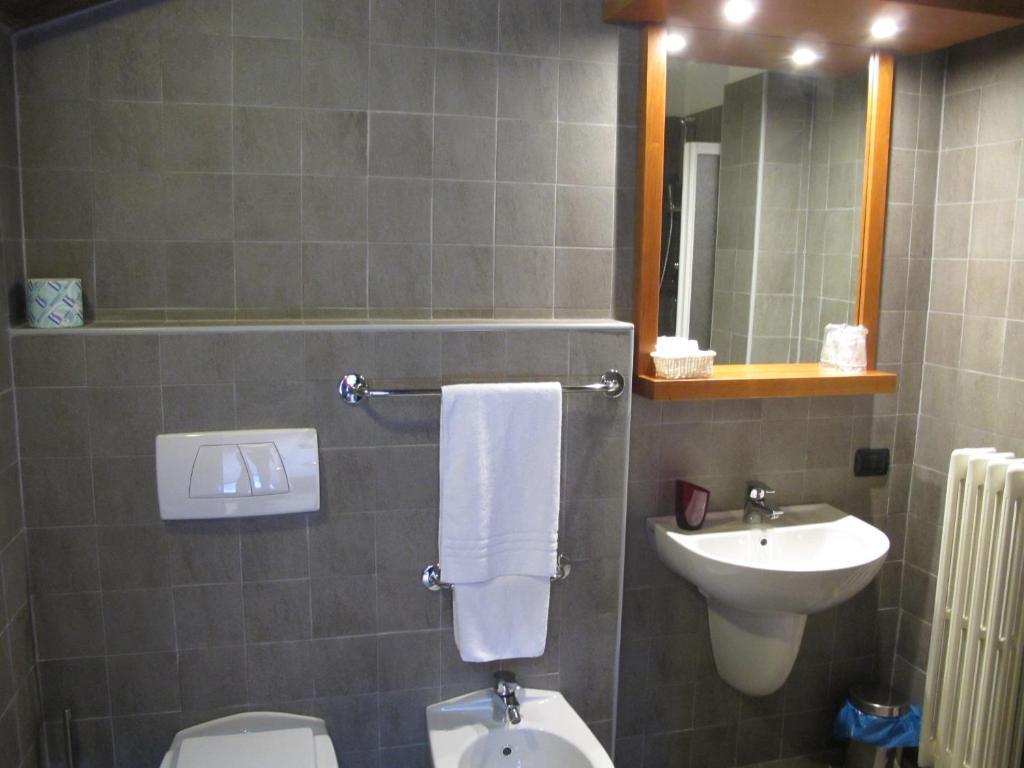 Casa Alpina Don Guanella Bed & Breakfast มากุญญากา ห้อง รูปภาพ