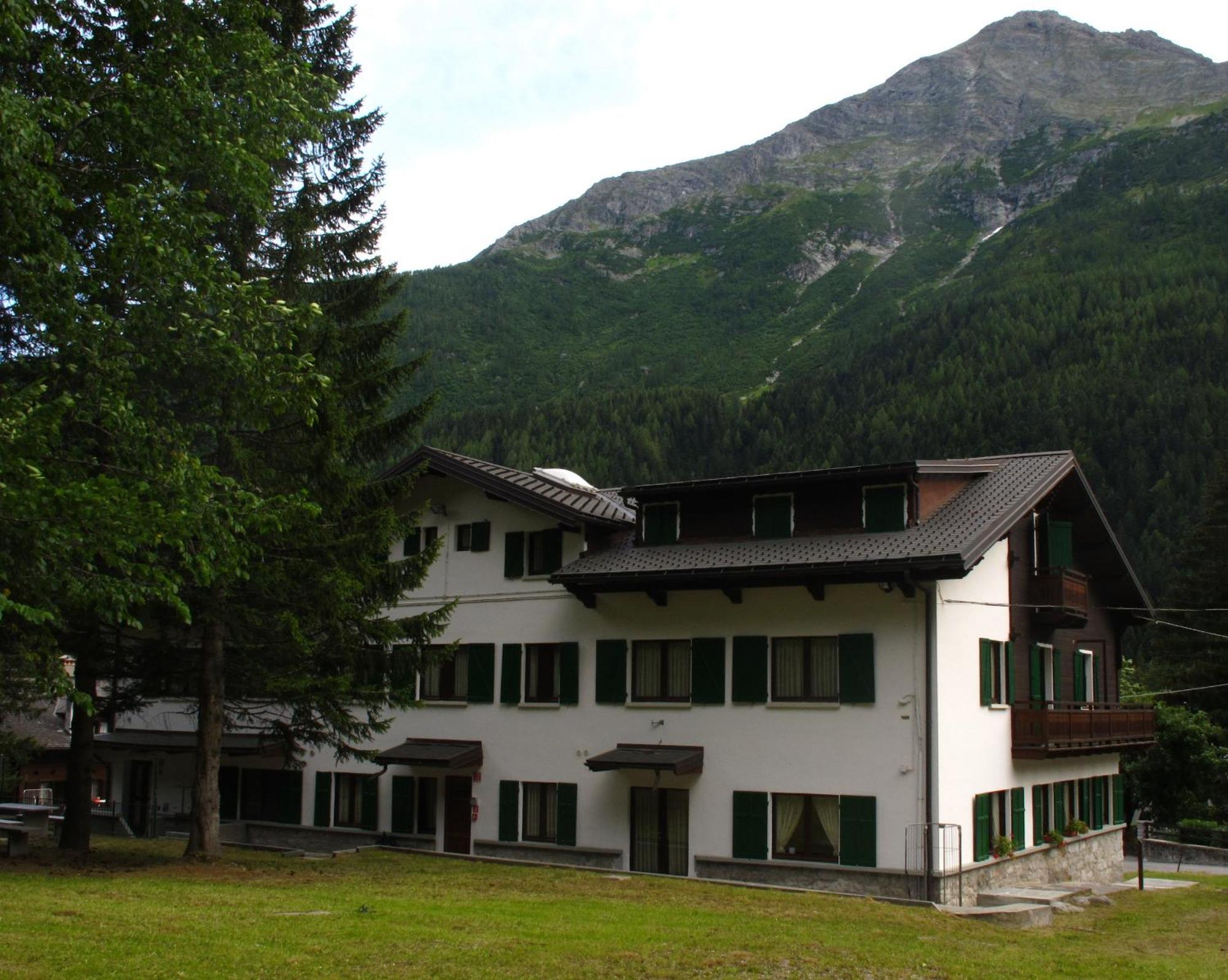 Casa Alpina Don Guanella Bed & Breakfast มากุญญากา ภายนอก รูปภาพ