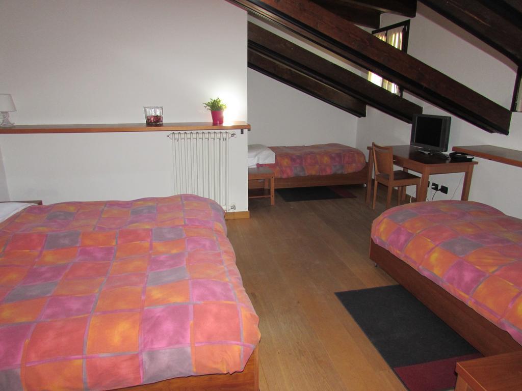 Casa Alpina Don Guanella Bed & Breakfast มากุญญากา ภายนอก รูปภาพ