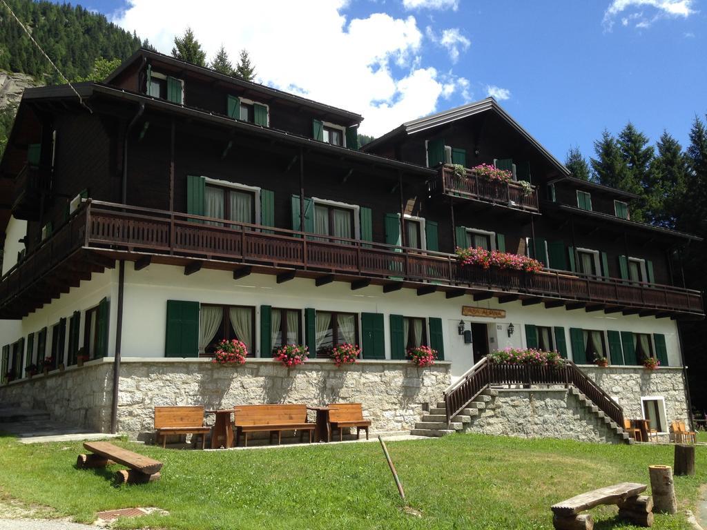 Casa Alpina Don Guanella Bed & Breakfast มากุญญากา ภายนอก รูปภาพ