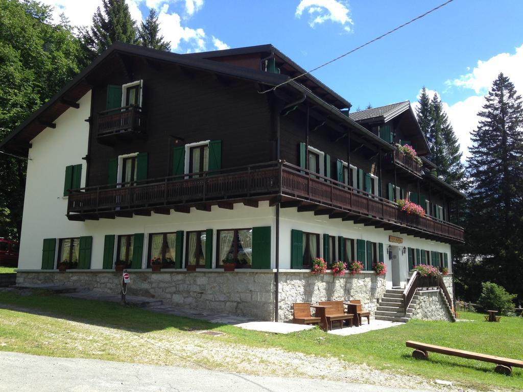 Casa Alpina Don Guanella Bed & Breakfast มากุญญากา ภายนอก รูปภาพ