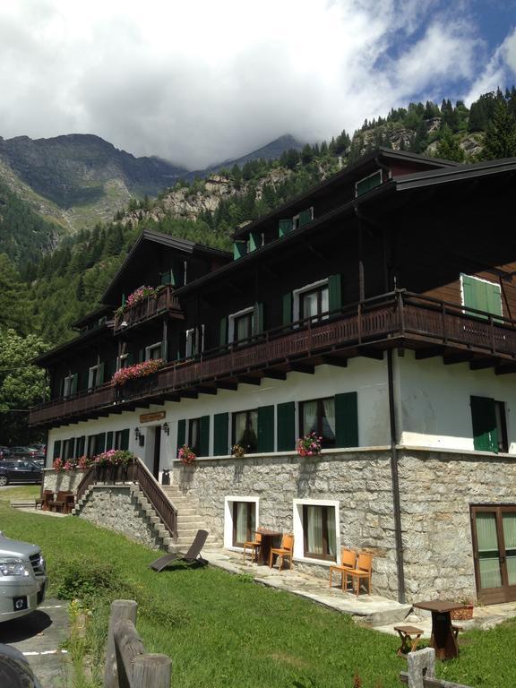 Casa Alpina Don Guanella Bed & Breakfast มากุญญากา ภายนอก รูปภาพ